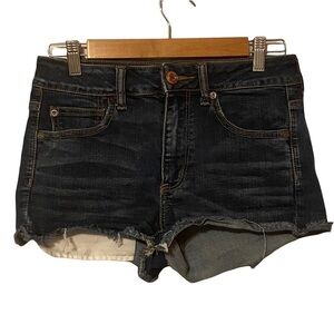 American Eagle Outfitters Hi Rise Super Stretch Shortie raw hem denim shorts‎ 6